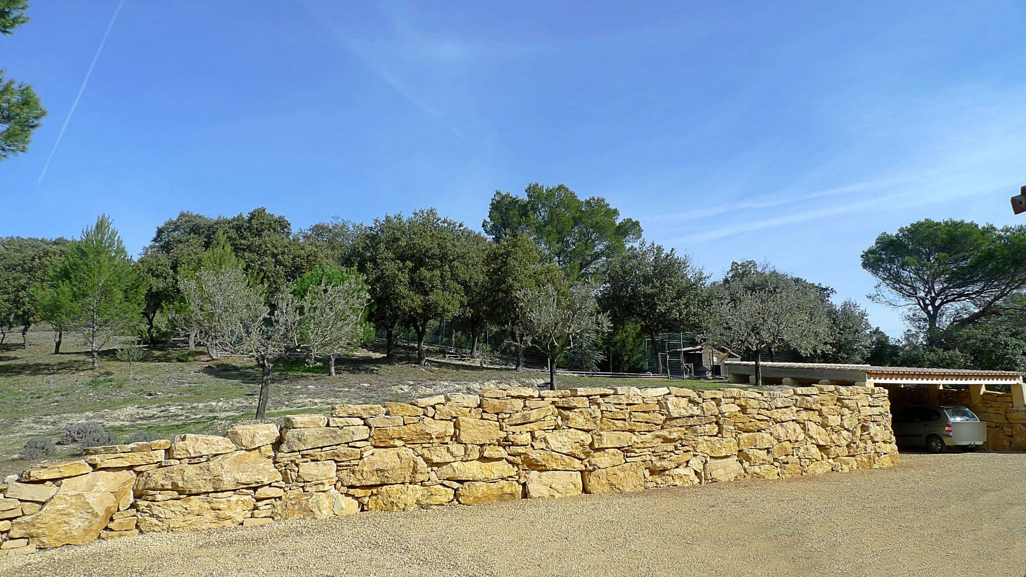 Villa  à vendre  vue imprenable proche de Ste Cecile les Vignes 