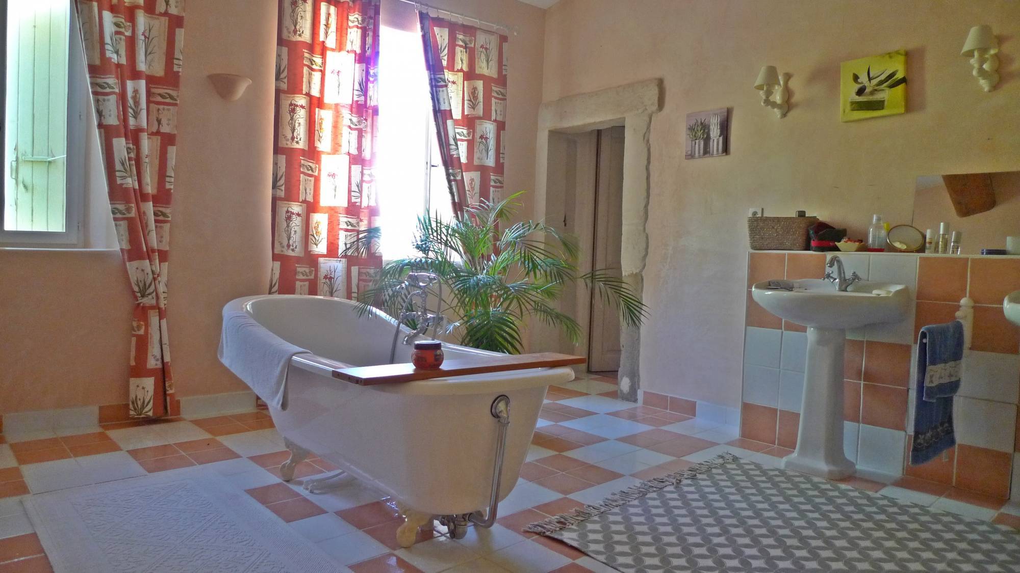 Mas Restauré, sur 1ha avec piscine COMPROMIS EN COURS