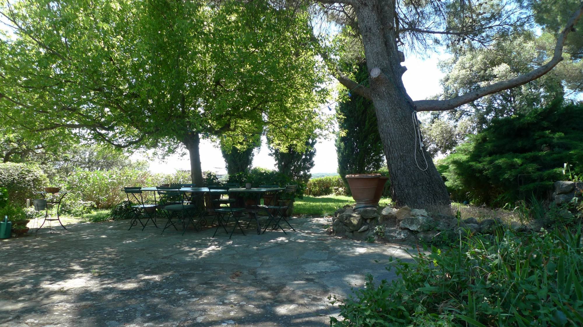 Vaucluse, proche commodités, villa 3 chambres...