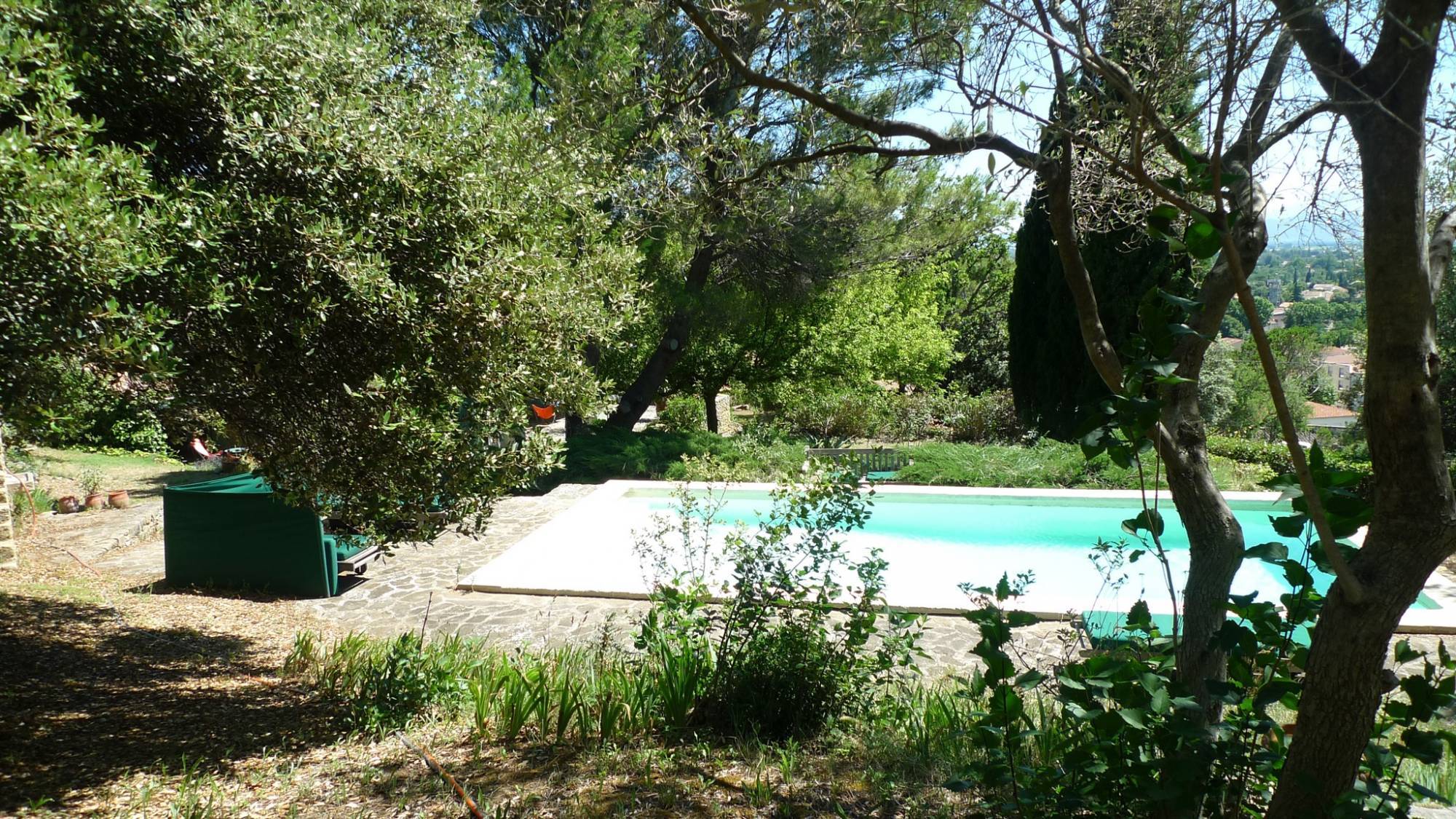 Vaucluse, proche commodités, villa 3 chambres...