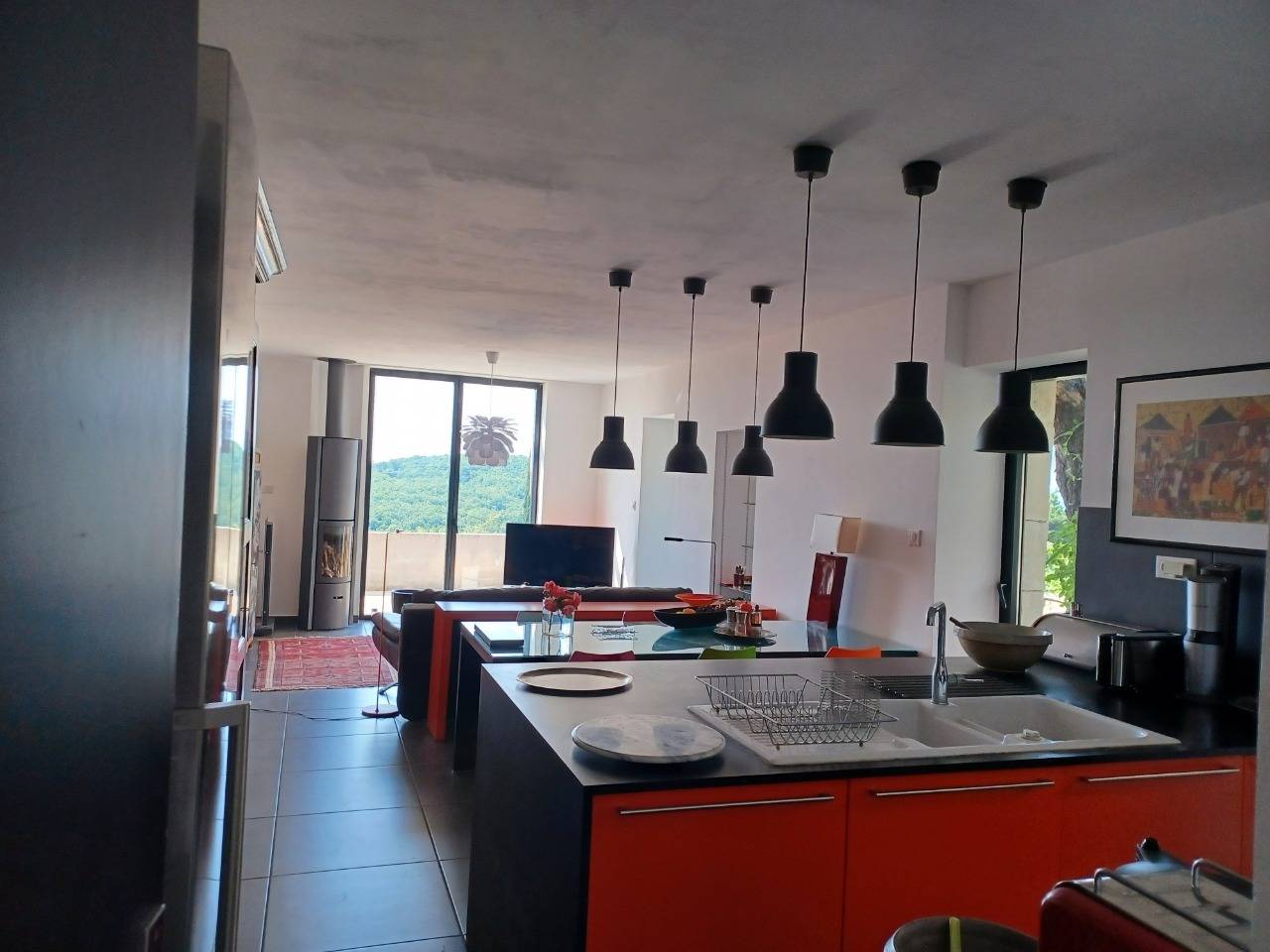 Un joli mas de village à la rénovation soignée.....SOUS OFFRE   