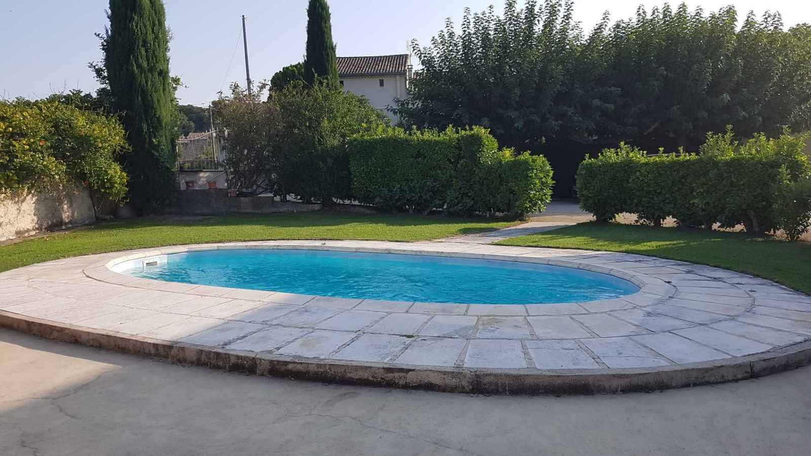 Maison familiale proche écoles