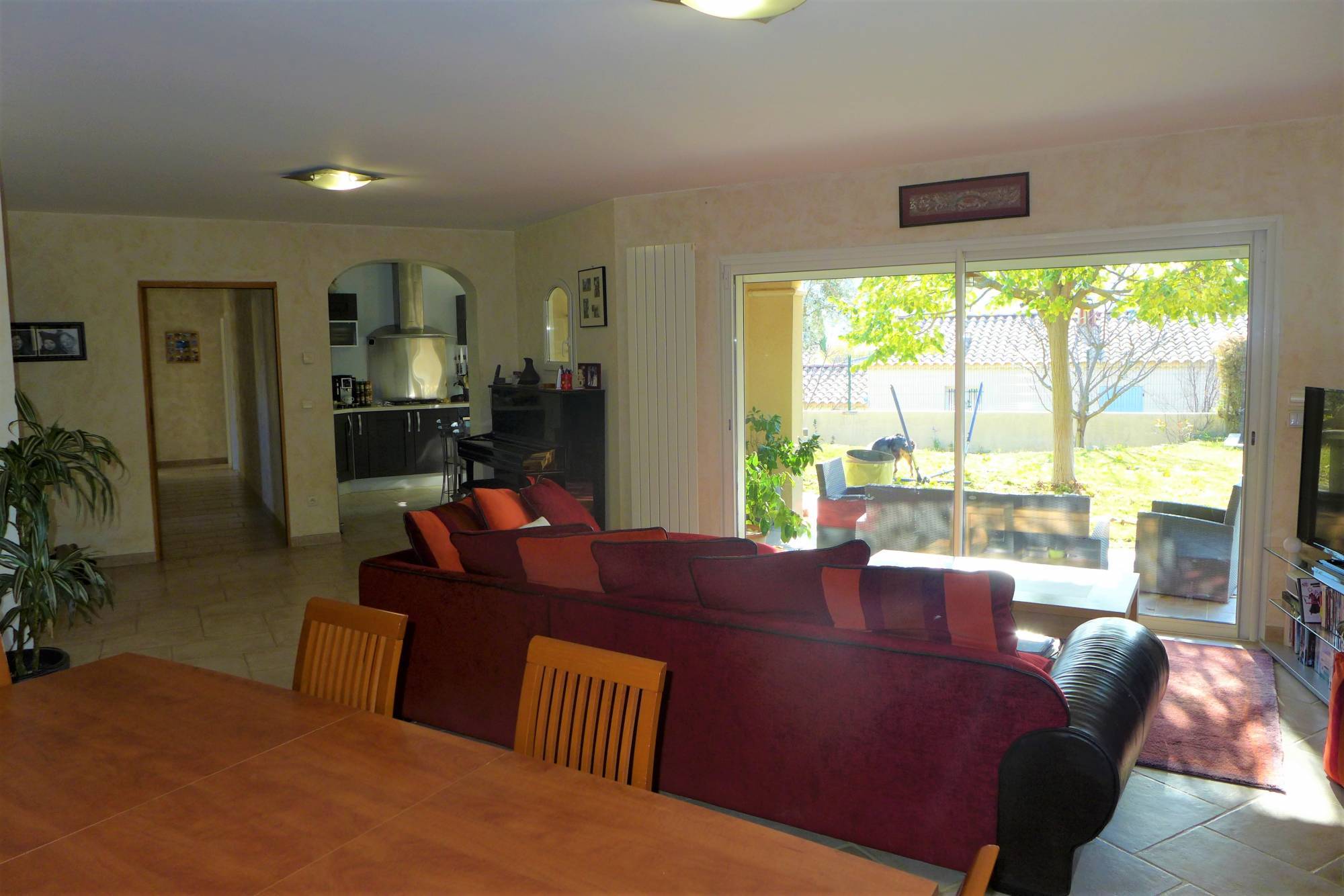 Dans quartier résidentiel, villa plain-pied VENDUE PAR NOS SOINS St Paul 3 Châteaux  