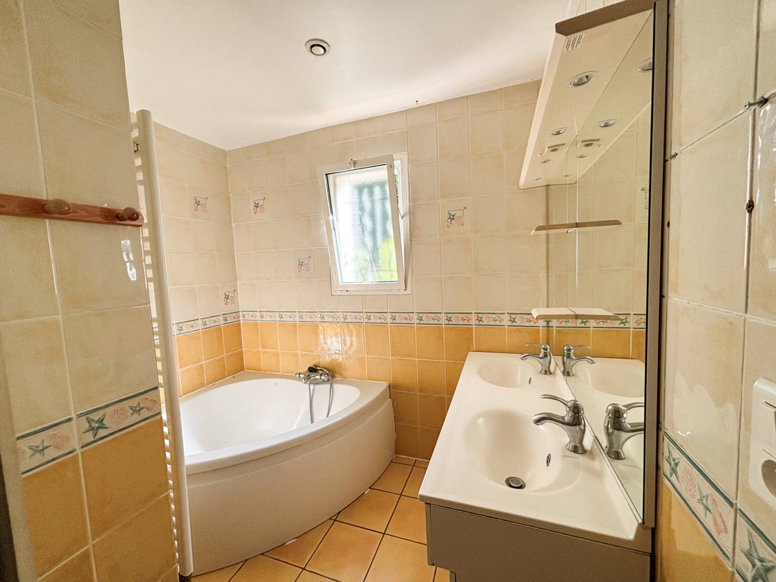 SOUS OFFRE -  villa de plain pied secteur Taulignan,  vaste sous sol