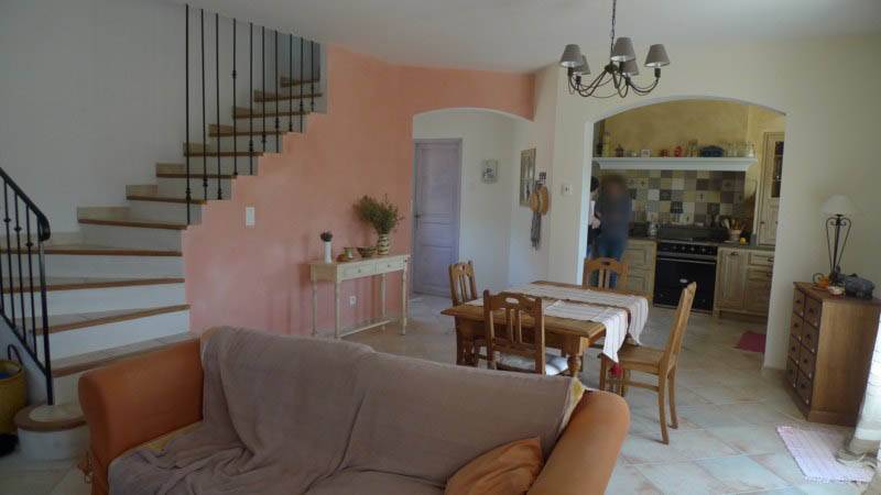 Villa Proche Taulignan Non isolée, au calme Villa Proche Taulignan Non isolée, au calme