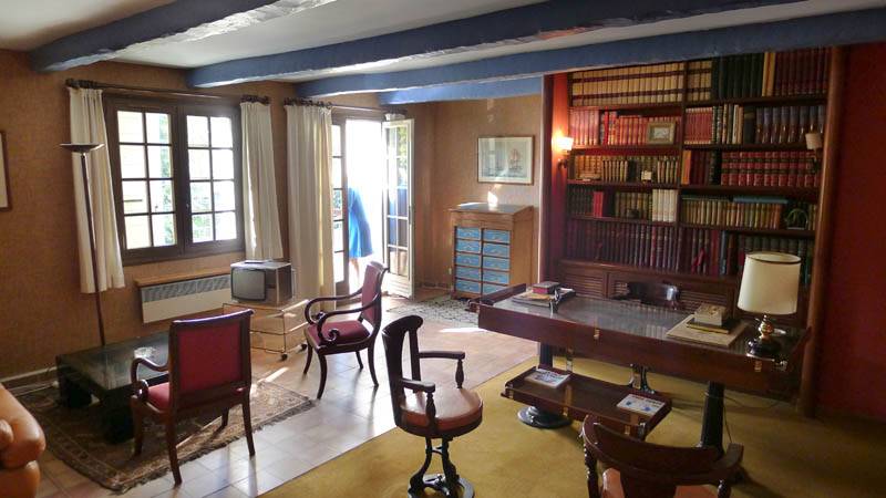 Bel ensemble immobilier à 2 pas du centre ville de Saint Paul Trois Châteaux 