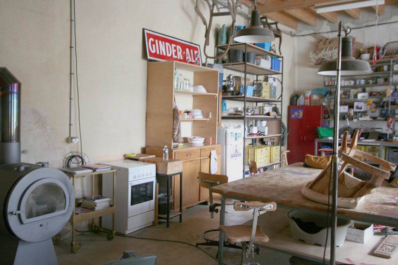 Atelier / Loft Dans l'ancien cinema du village Au pied du château Atelier / Loft Dans l'ancien cinema du village Grignan centre Au pied du château