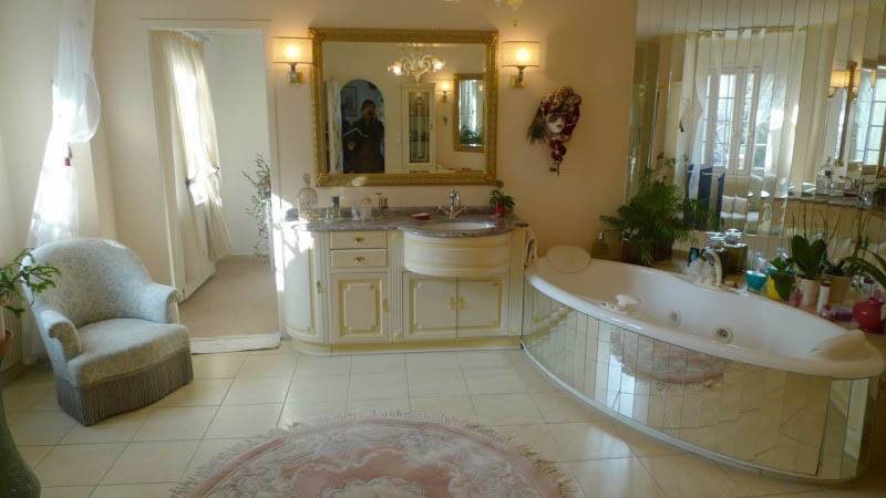 Villa à vendre Proche Montelimar Villa à vendre Proche Montelimar VENDUE PAR NOS SOINS