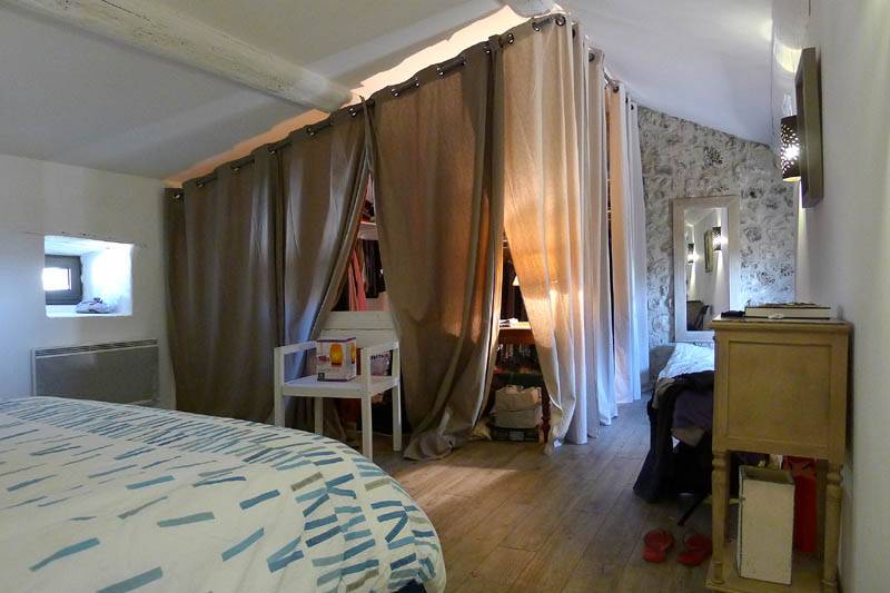 la Garde Adhemar maison de village en pierres, terrasse- VENDUE PAR MIRANDA IMMOBILIER