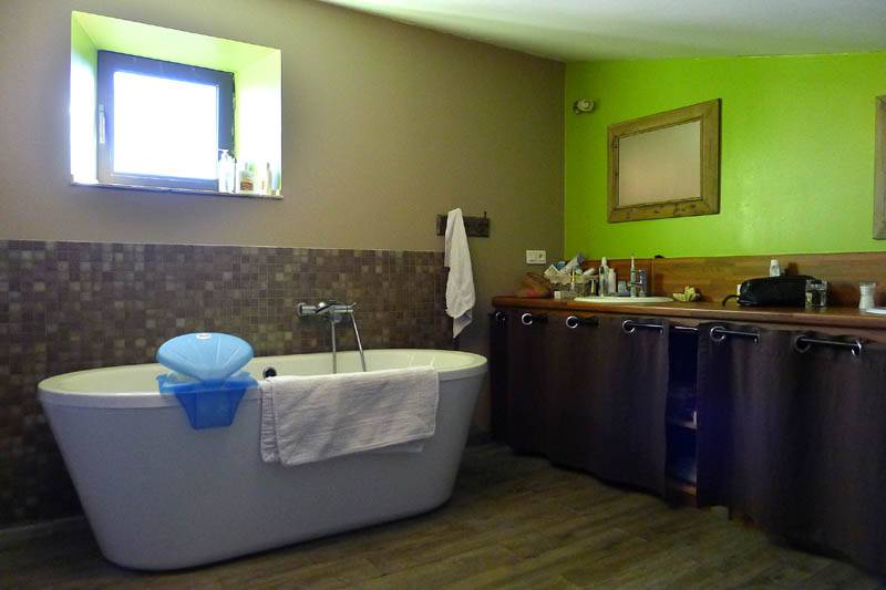 la Garde Adhemar maison de village en pierres, terrasse- VENDUE PAR MIRANDA IMMOBILIER