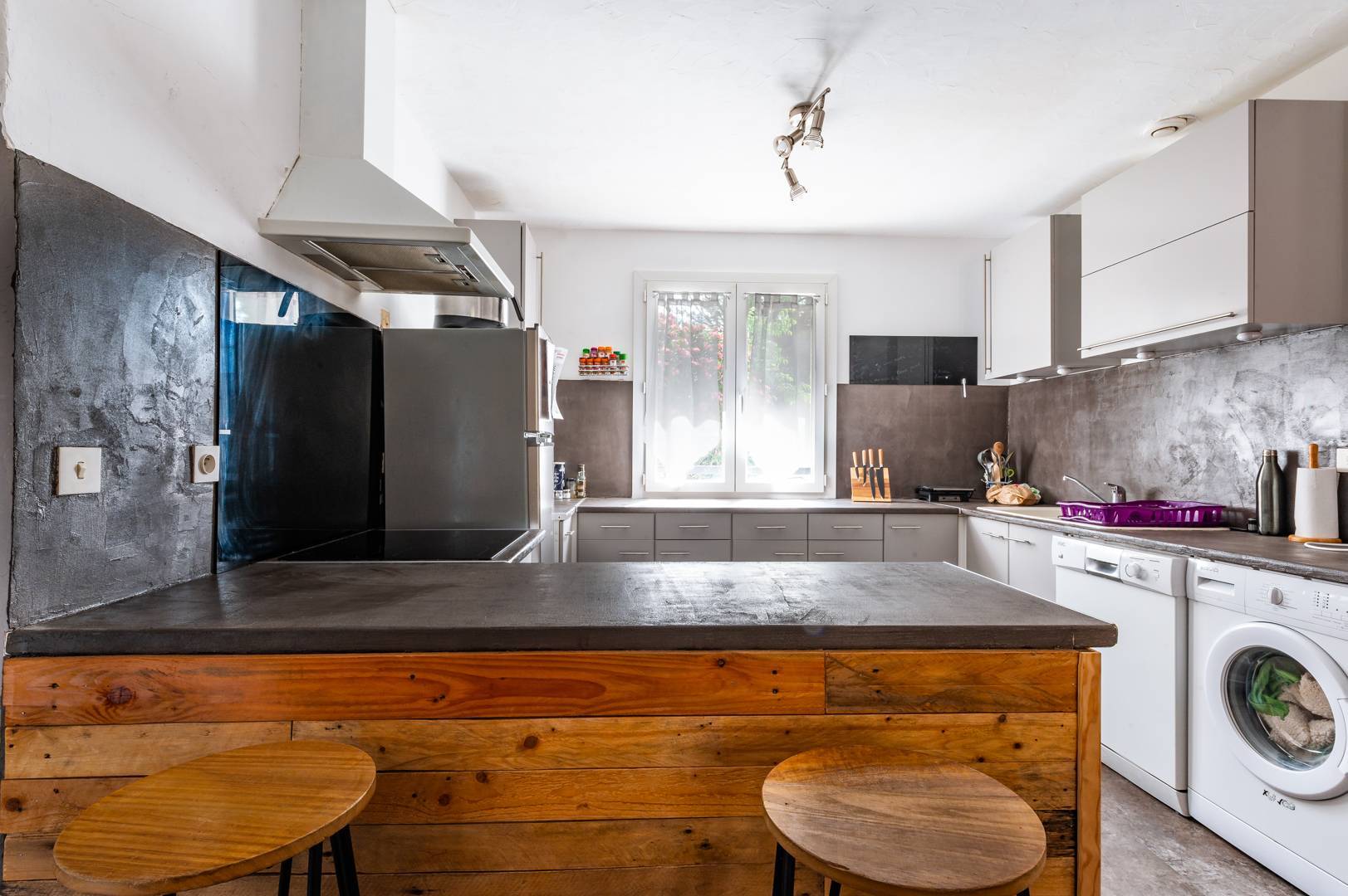 A vendre dans quartier calme, maison plain pied Donzère  