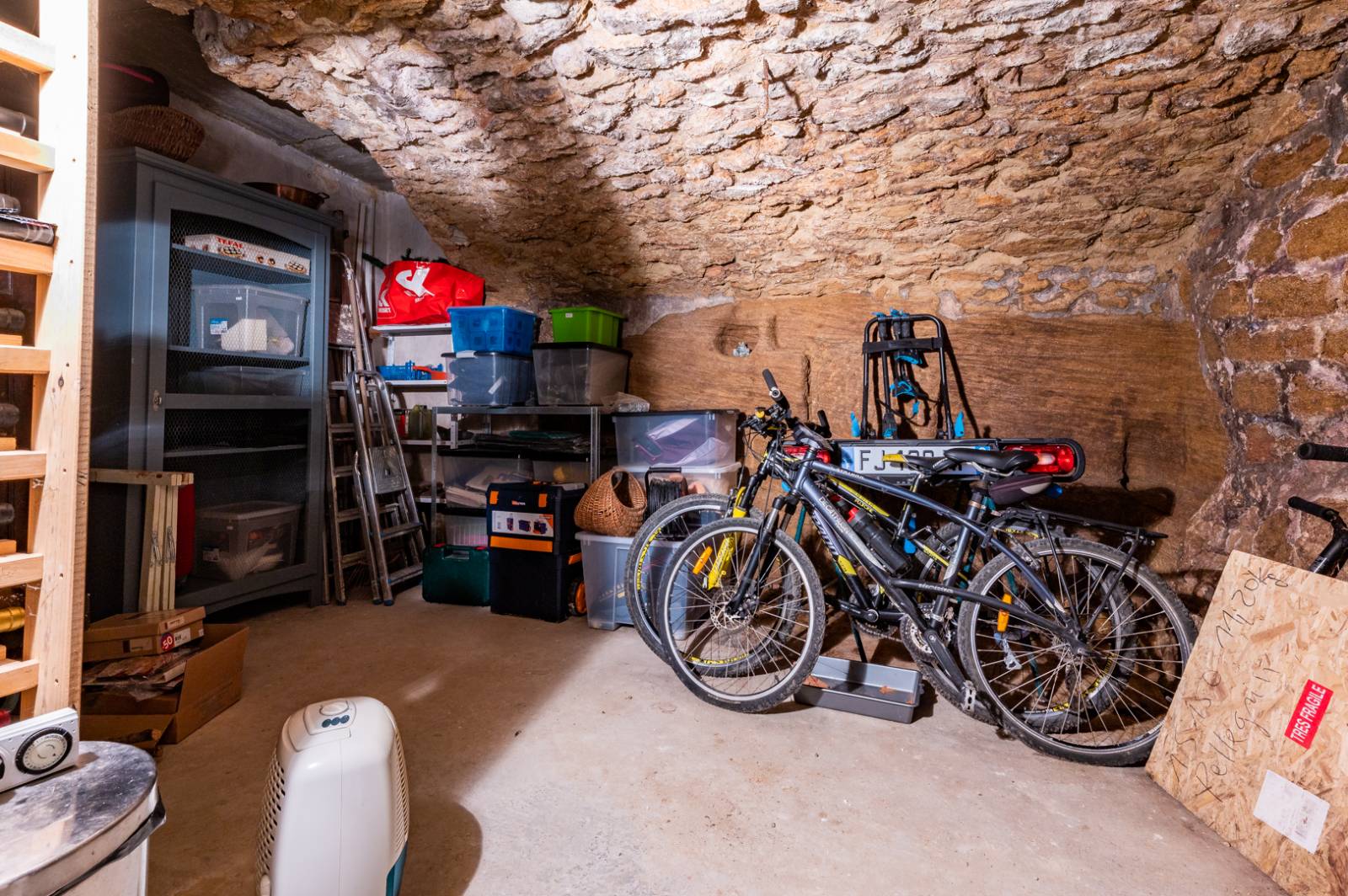 A vendre maison de village avec jardin   - Ref : 4022