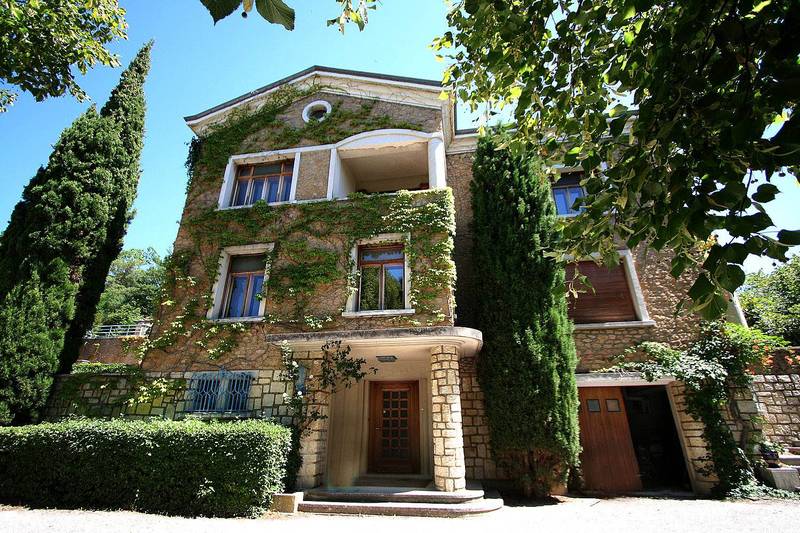 Villa saint restitut petite maison en copropriété Villa saint restitut VENDUE petite maison en copropriété