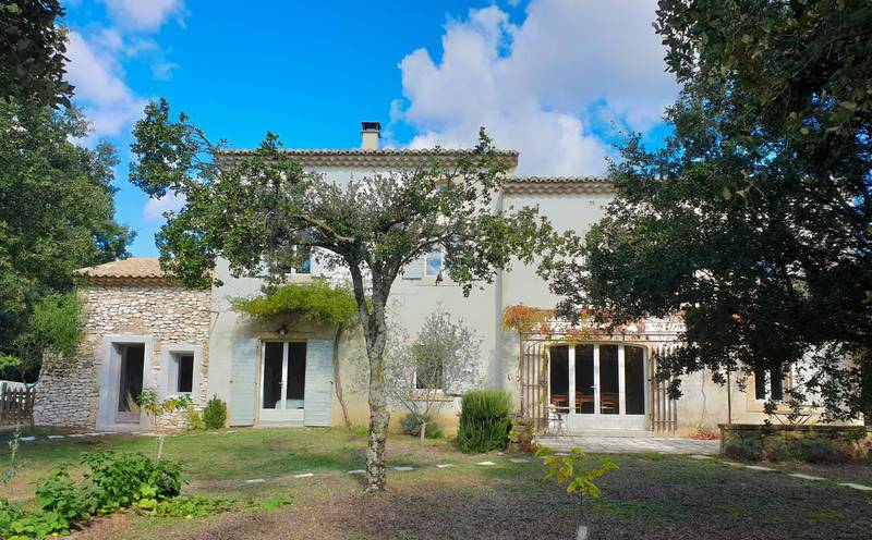 Exclusivité sur ST Restitut propriété de charme vendue par nos soins ST Restitut  