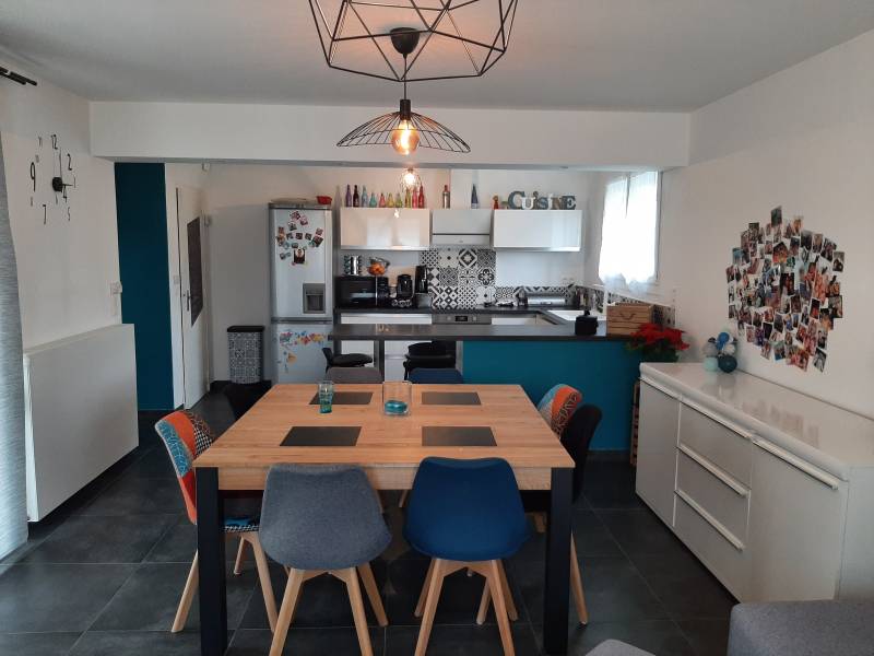 Maison familiale de 112 m² avec jardin et bassin dans l'Enclave des Papes - Réf. 4094 VALREAS  