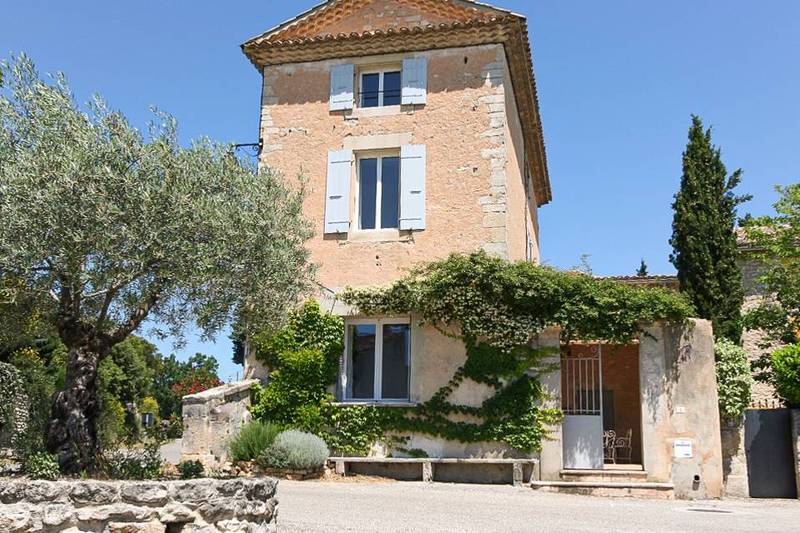 Maison de village à vendre avec cour en drome sud 