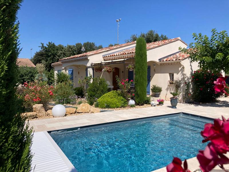 Maison de 90m², BOUCHET COMPROMIS SIGNÉ PAR NOS SOINS Jardin paysagé avec piscine chauffée et garage