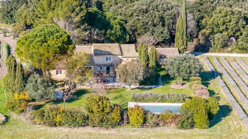 A vendre, EXCLUSIVITÉ, superbe Mas en pierres de 200m² avec piscine et spa, En campagne, au milieu des lavandes Drôme provençale, secteur Grignan, vendu meublé décoré!