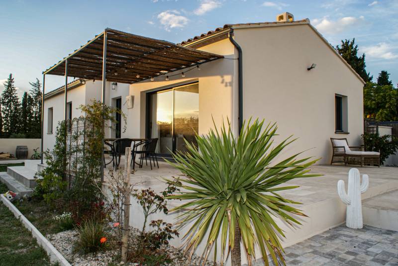 A vendre villa récente de plain pied avec piscine A ÉTÉ VENDUE PAR NOS SOINS  - Réf : 4057AJ