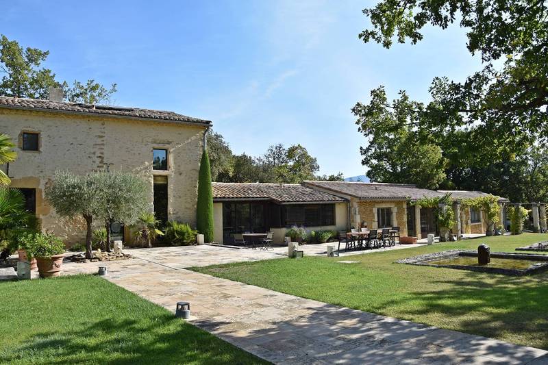 PROPRIETE A VENDRE PROCHE GRIGNAN 