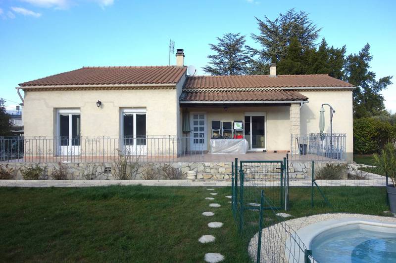 A vendre- Maison avec studio indépendant - Piscine- 5 chbres Pierrelatte  - Ref : 3929R