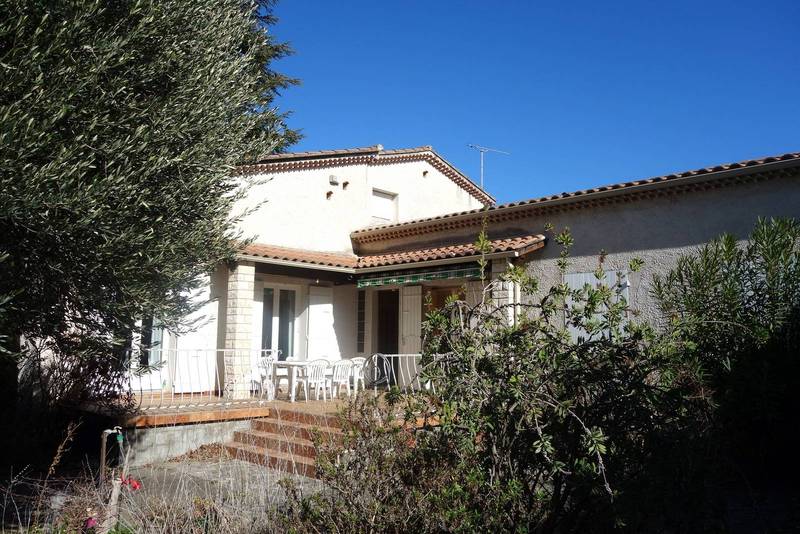 A vendre- Maison 4 chbres  sur un terrain arboré de 1200m² Pierrelatte  