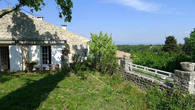 Appartement dans copropriété saint restitut maison avec jardin dans copropriété de 3 lots Appartement dans copropriété saint restitut VENDU PAR NOS SOINS maison avec jardin dans copropriété de 3 lots