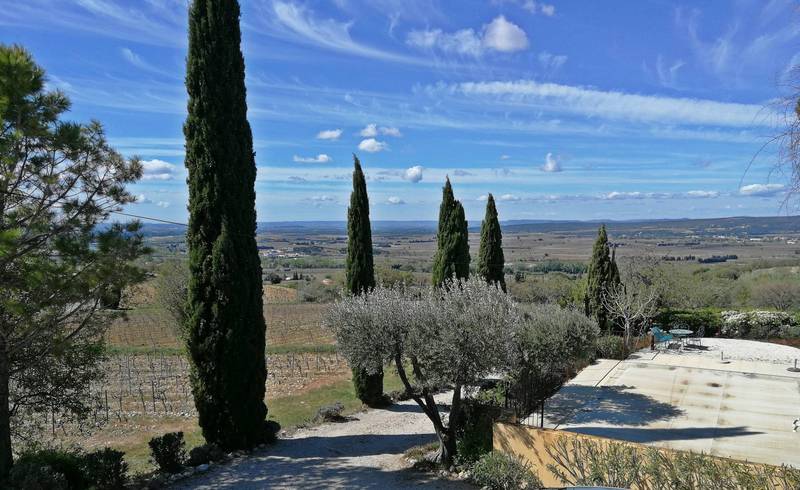Propriété à vendre avec vue imprenable proche sainte cécile les Vignes 
