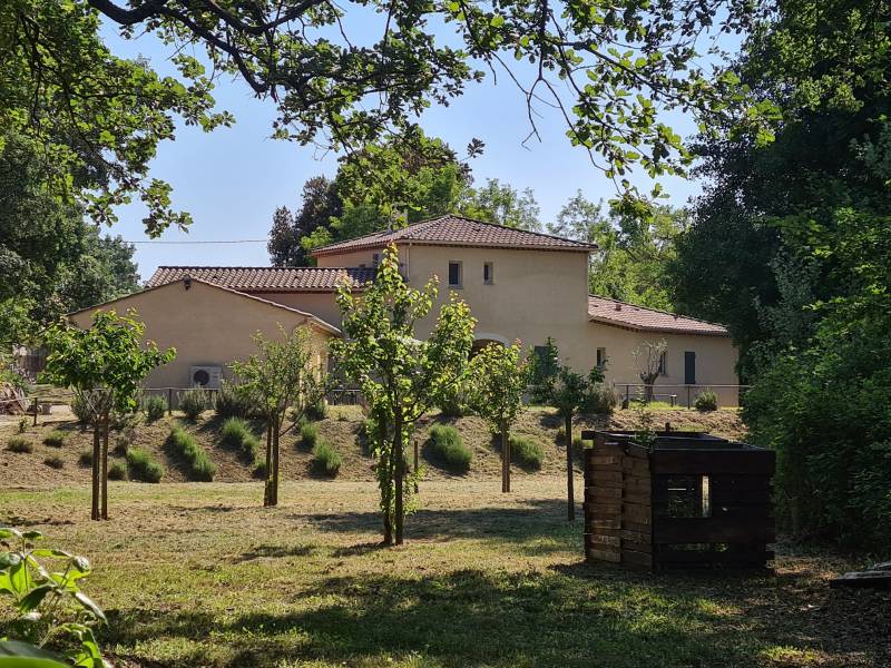 A vendre villa avec gîte Bouchet en Drome Provençale réf 4286-