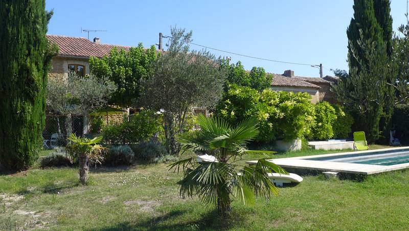 entre vaison la romaine et grignan