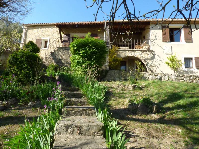 Ferme vendue à Suze la Rousse 