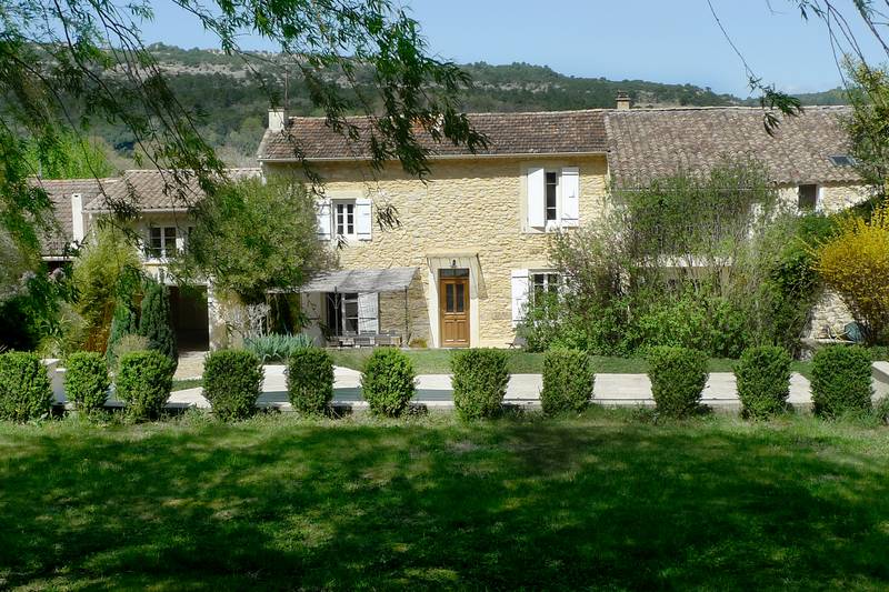 Mas restauré  SOUS OFFRE