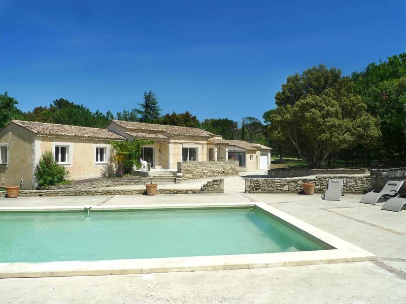 Villa à vendre à vendre proche de GRIGNAN Parfait état Villa à vendre à vendre proche de GRIGNAN Maison de maçon Parfait état