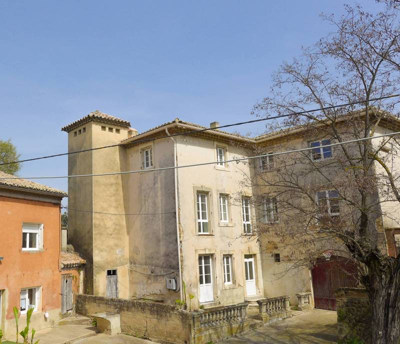A vendre, Haut Vaucluse, propriété agricole à rénover Uchaux  