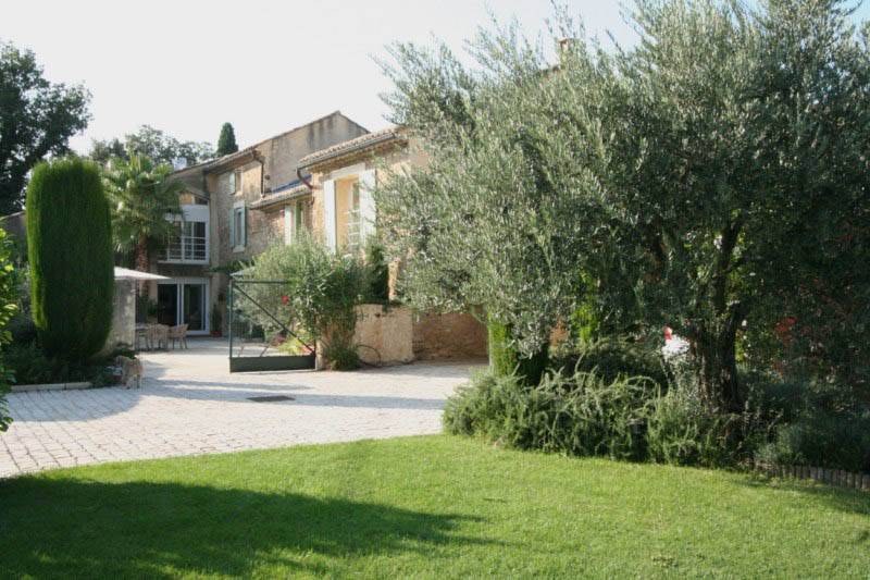 Mas Restauré Sur la Route des Côtes du Rhône Proche Châteauneuf du Pape Mas Restauré Sur la Route des Côtes du Rhône Proche Châteauneuf du Pape