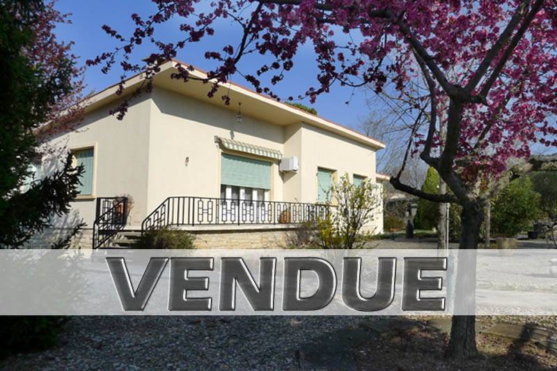 Villa A vendre Saint Paul 3 Chateaux provence, cigales, cyprés Villa A vendre Saint Paul 3 Chateaux la truffe, lavande, provence, cigales, cyprés