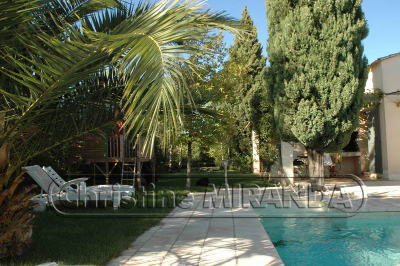 Villa de plain pied  secteur suze la rousse Villa de plain pied  avec grand jardin et piscine secteur suze la rousse