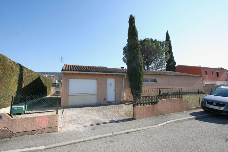 A vendre Villa  St Paul 3 Châteaux centre ville Villa de plain pied A vendre Villa  St Paul 3 Châteaux centre ville Villa de plain pied