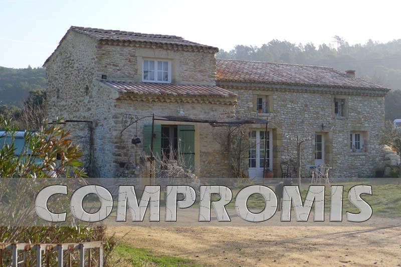 Mazet à vendre  A 5 mn d' Uchaux en  campagne,  Mazet à vendre  A 5 mn d' Uchaux en  campagne, 