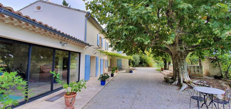Drome provencale un mas en campagne a vendre 